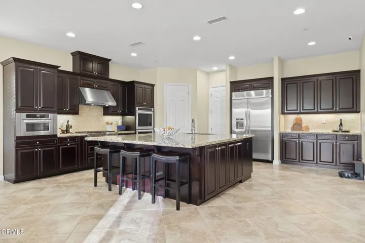 55-web-or-mls-UpmarketMedia-7391Elk-113
