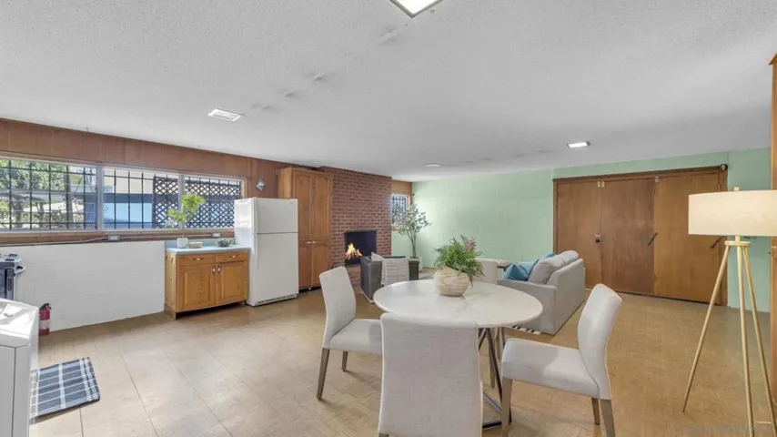 2016 Wilbur Ave, San Diego, California 92109