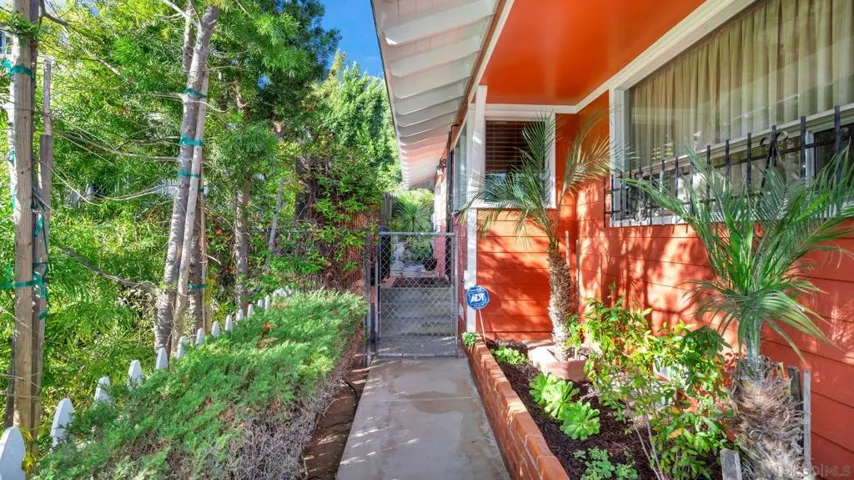 2016 Wilbur Ave, San Diego, California 92109
