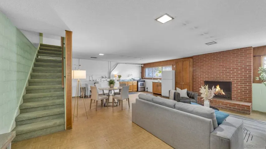 2016 Wilbur Ave, San Diego, California 92109