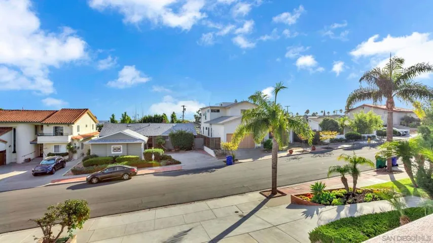 2016 Wilbur Ave, San Diego, California 92109
