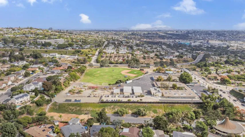 2016 Wilbur Ave, San Diego, California 92109