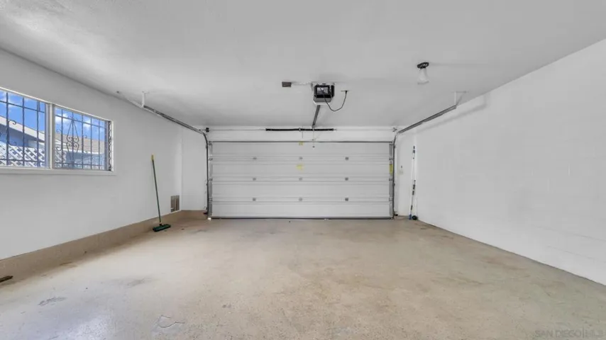 2016 Wilbur Ave, San Diego, California 92109
