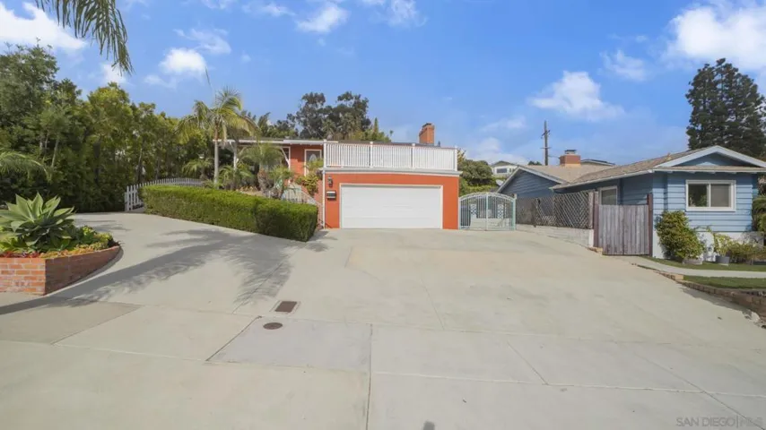 2016 Wilbur Ave, San Diego, California 92109