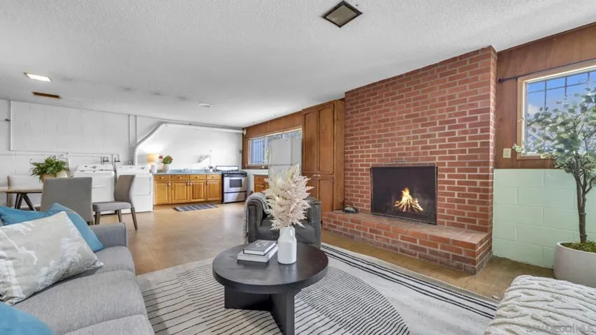 2016 Wilbur Ave, San Diego, California 92109