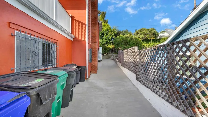 2016 Wilbur Ave, San Diego, California 92109