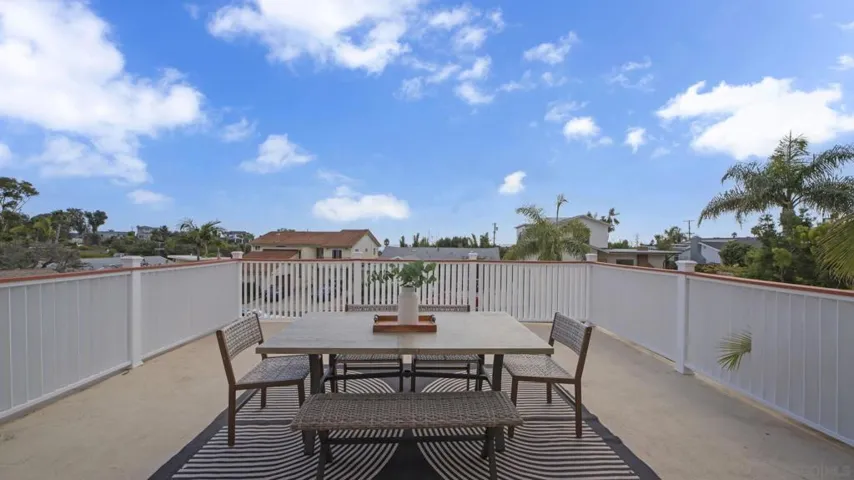 2016 Wilbur Ave, San Diego, California 92109