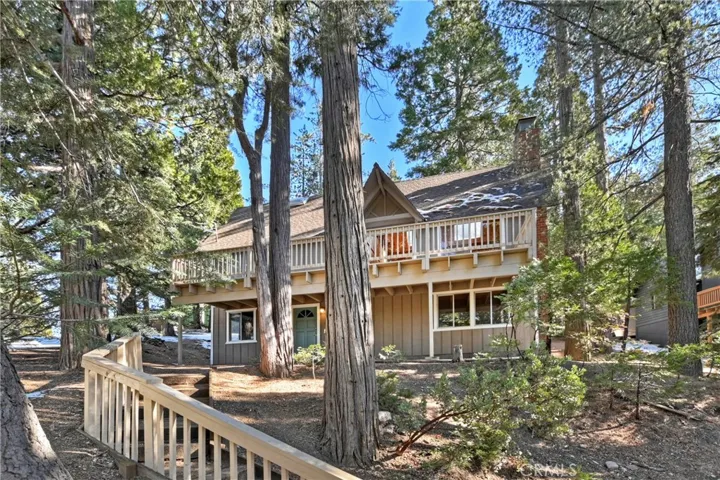 507 Pioneer Road, Lake Arrowhead, California 92352