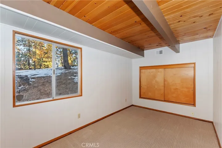 507 Pioneer Road, Lake Arrowhead, California 92352