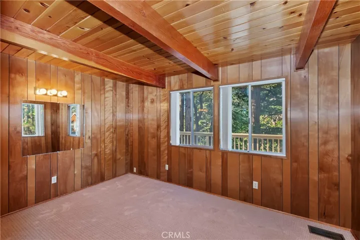 507 Pioneer Road, Lake Arrowhead, California 92352