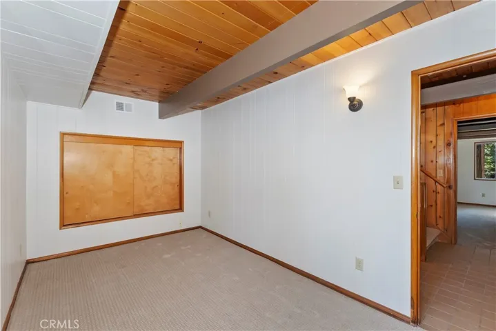 507 Pioneer Road, Lake Arrowhead, California 92352