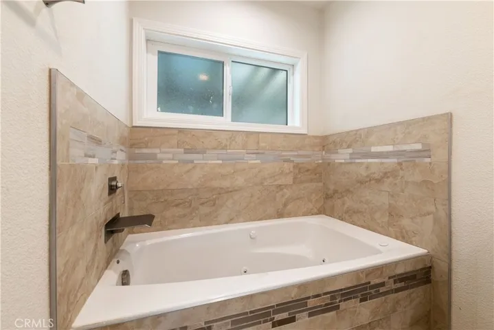 8340 Sulphur Creek Road, Loch Lomond, California 95461