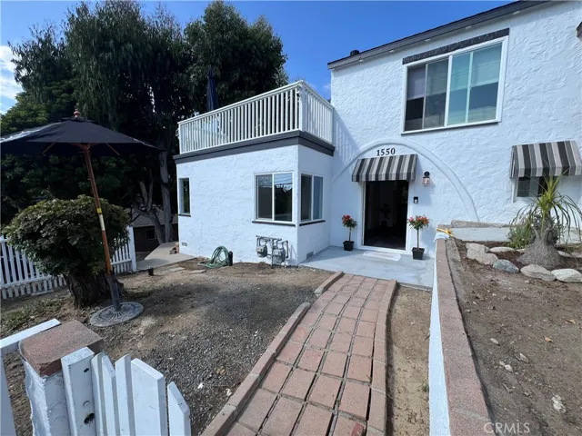1550 Glenneyre Street, Laguna Beach, California 92651