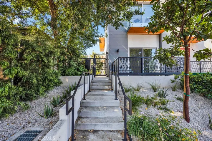 941 E California Boulevard 1, Pasadena, California 91106