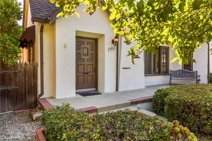 1426 Thompson Avenue, Glendale, California 91201