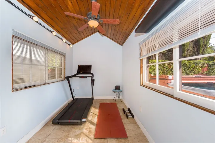 1426 Thompson Avenue, Glendale, California 91201