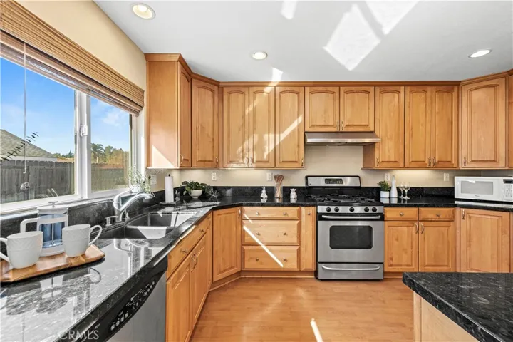6274 Nw Calle Arena, Camarillo, California 93012