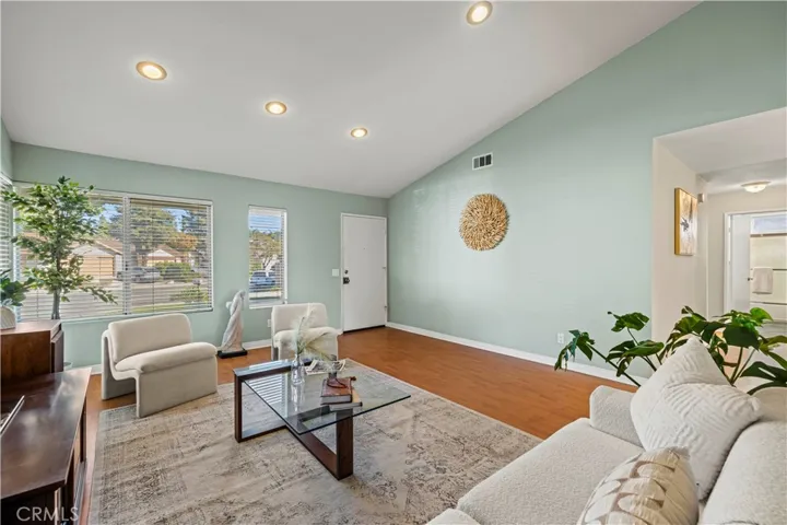 6274 Nw Calle Arena, Camarillo, California 93012