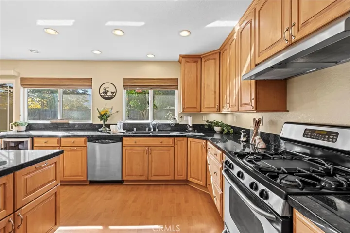 6274 Nw Calle Arena, Camarillo, California 93012