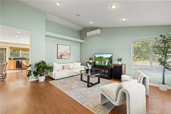 6274 Nw Calle Arena, Camarillo, California 93012