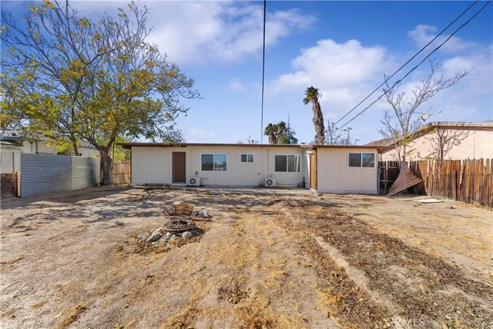 7101 Tamarisk Avenue, Yucca Valley, California 92284