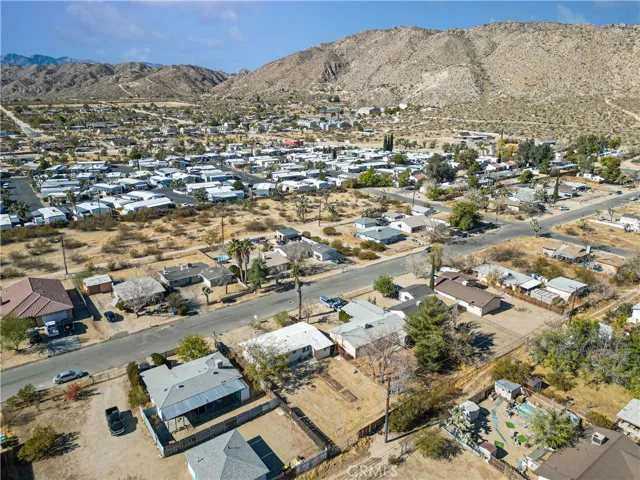 7101 Tamarisk Avenue, Yucca Valley, California 92284
