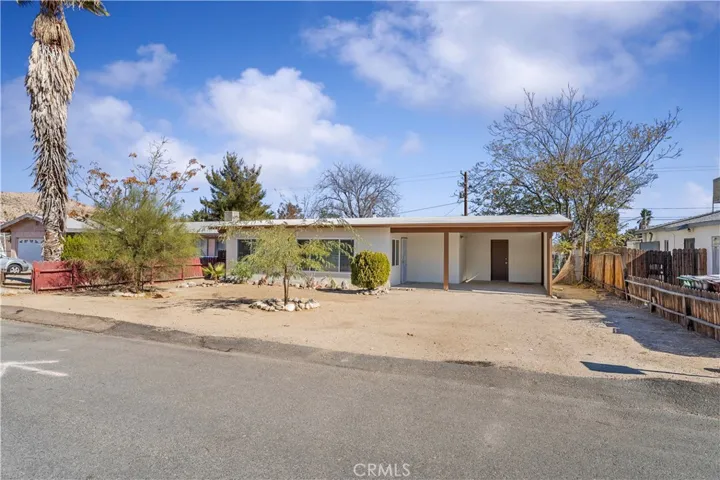 7101 Tamarisk Avenue, Yucca Valley, California 92284