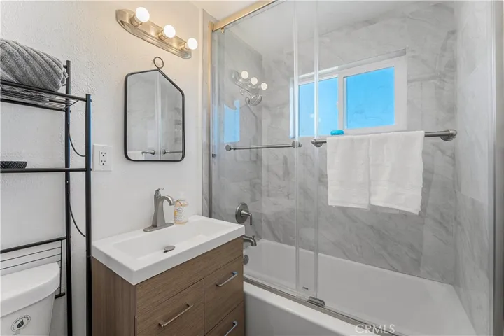 7101 Tamarisk Avenue, Yucca Valley, California 92284