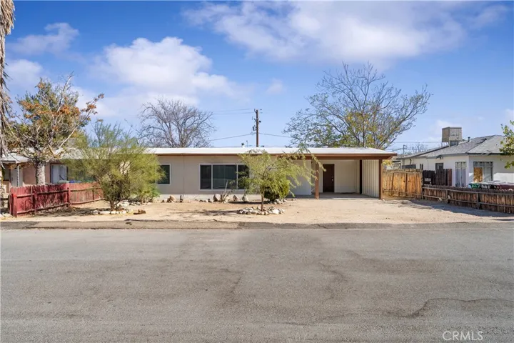 7101 Tamarisk Avenue, Yucca Valley, California 92284
