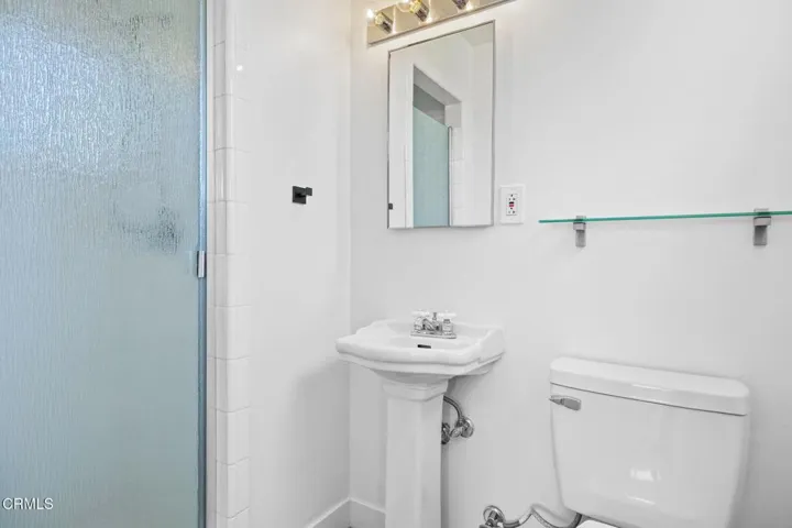 18-web-or-mls-UpmarketMedia_1125Par-19