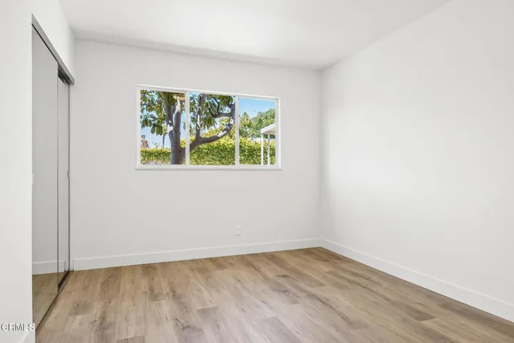 22-web-or-mls-UpmarketMedia_1125Par-23