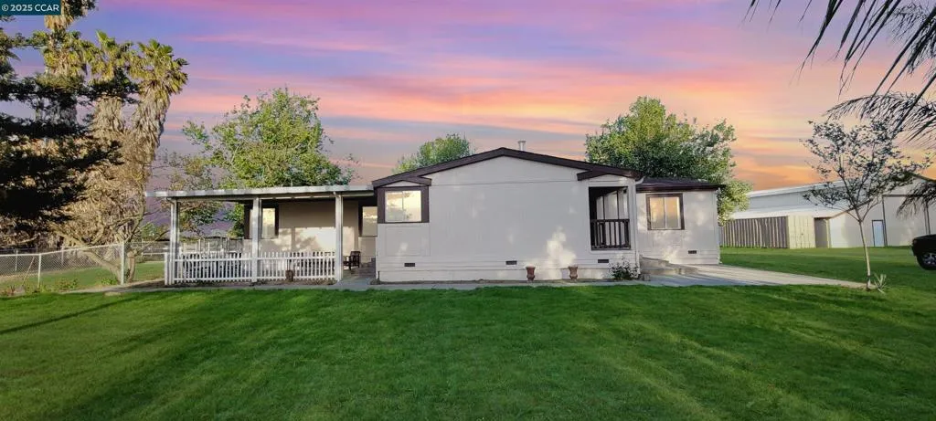 5750 Sellers Avenue, Oakley, California 94561