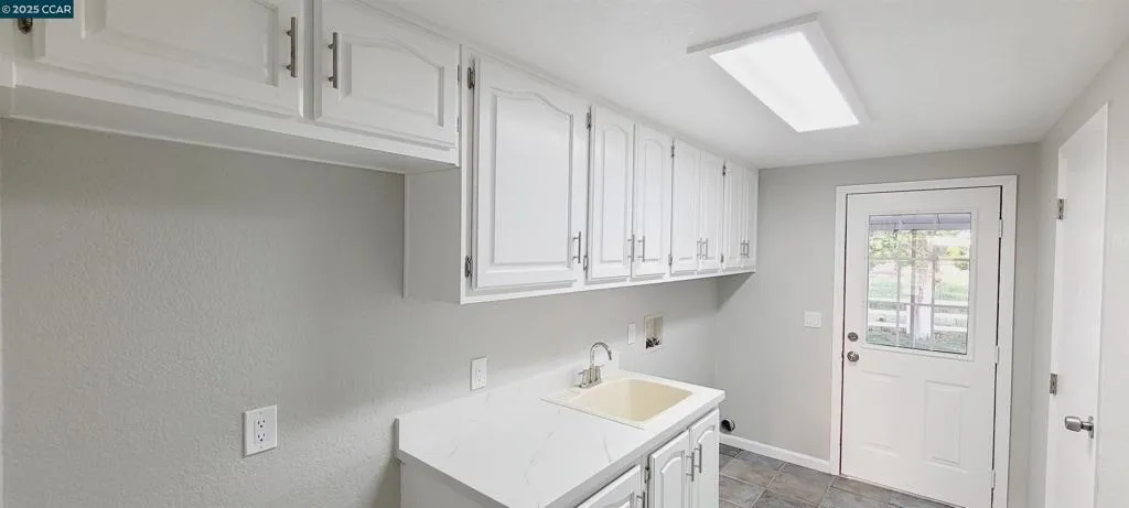 5750 Sellers Avenue, Oakley, California 94561