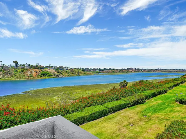305 Avenida Cerritos, Newport Beach, California 92660