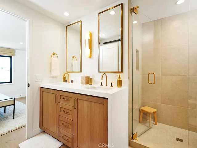 305 Avenida Cerritos, Newport Beach, California 92660