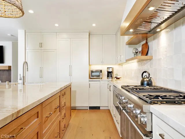 305 Avenida Cerritos, Newport Beach, California 92660