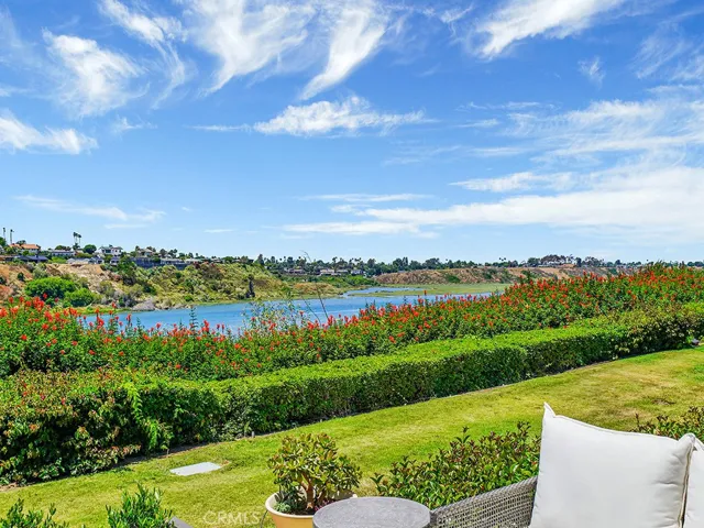 305 Avenida Cerritos, Newport Beach, California 92660