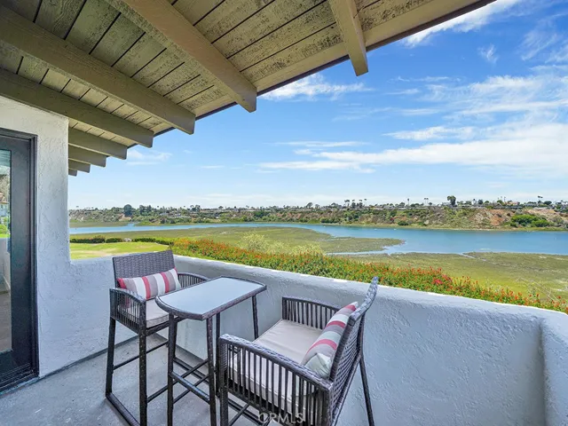 305 Avenida Cerritos, Newport Beach, California 92660