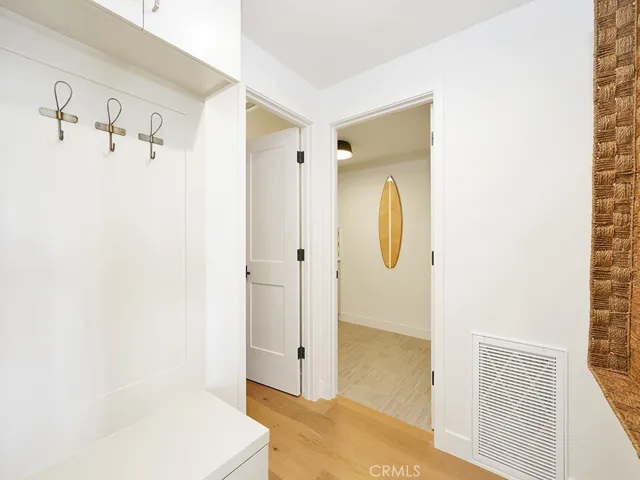 305 Avenida Cerritos, Newport Beach, California 92660