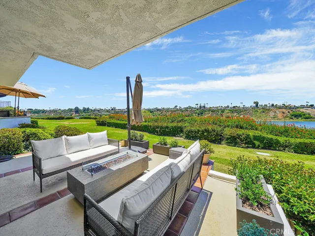 305 Avenida Cerritos, Newport Beach, California 92660