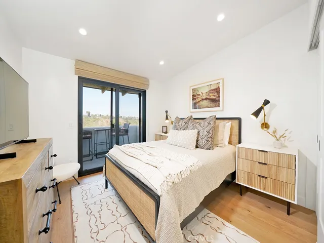 305 Avenida Cerritos, Newport Beach, California 92660