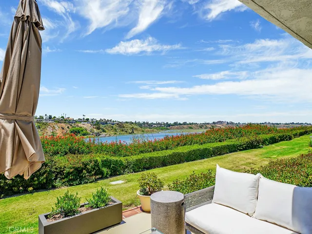 305 Avenida Cerritos, Newport Beach, California 92660