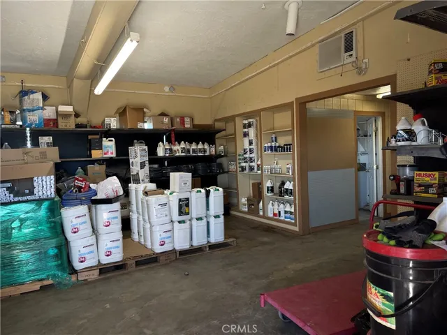 10750 Sheep Creek Road, Phelan, California 92371