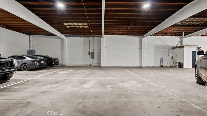 14735 Bessemer Street, Van Nuys, California 91411