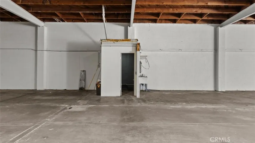 14735 Bessemer Street, Van Nuys, California 91411
