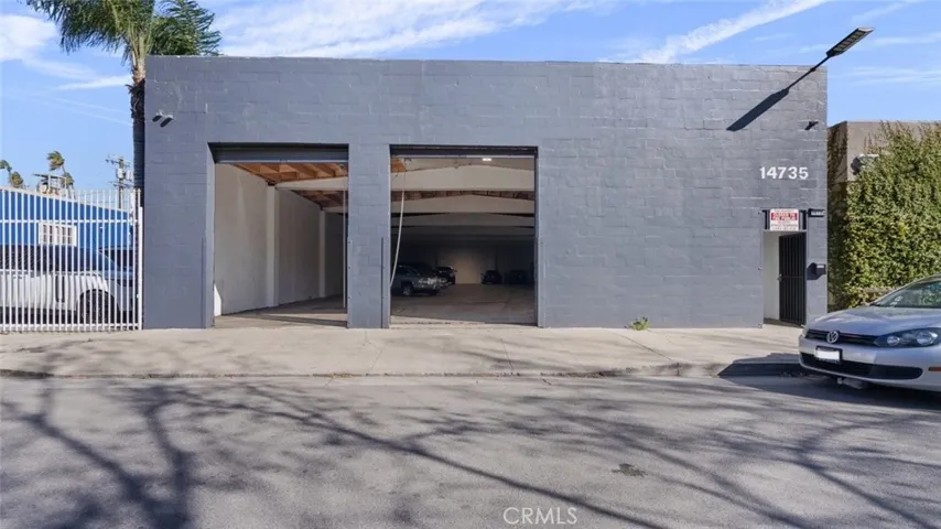 14735 Bessemer Street, Van Nuys, California 91411