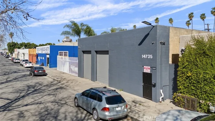 14735 Bessemer Street, Van Nuys, California 91411