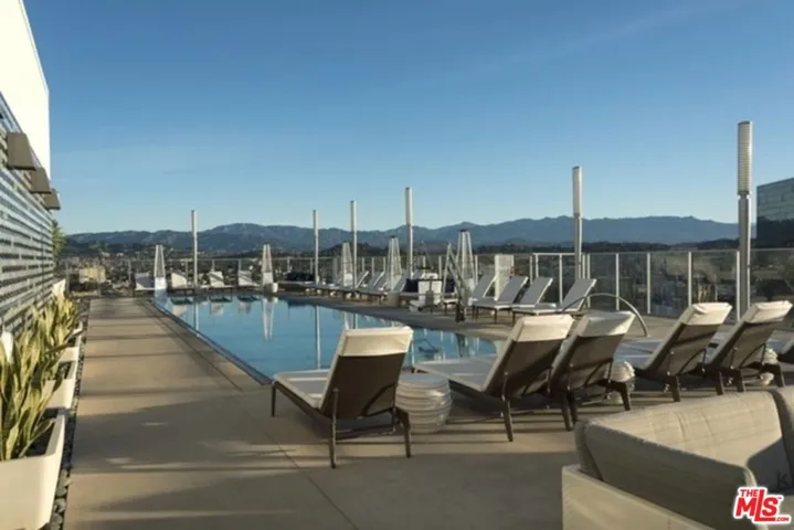 3033 Wilshire Boulevard 1108, Los Angeles, California 90010
