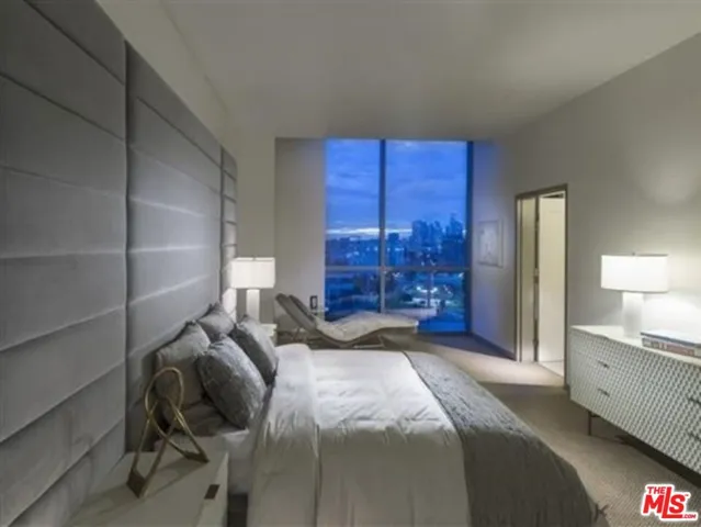 3033 Wilshire Boulevard 1108, Los Angeles, California 90010