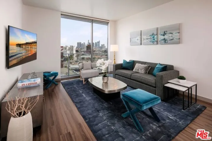 3033 Wilshire Boulevard 1108, Los Angeles, California 90010